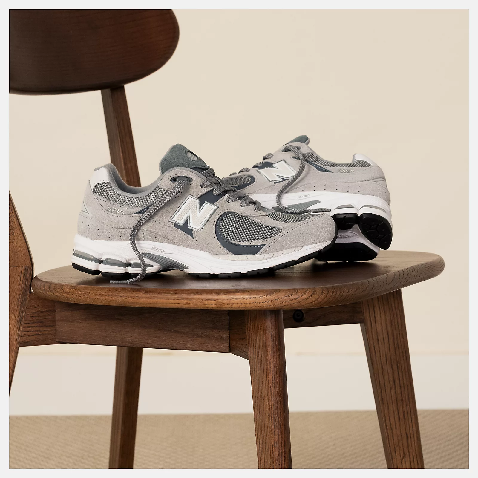 New Balance 2002R - View image 8