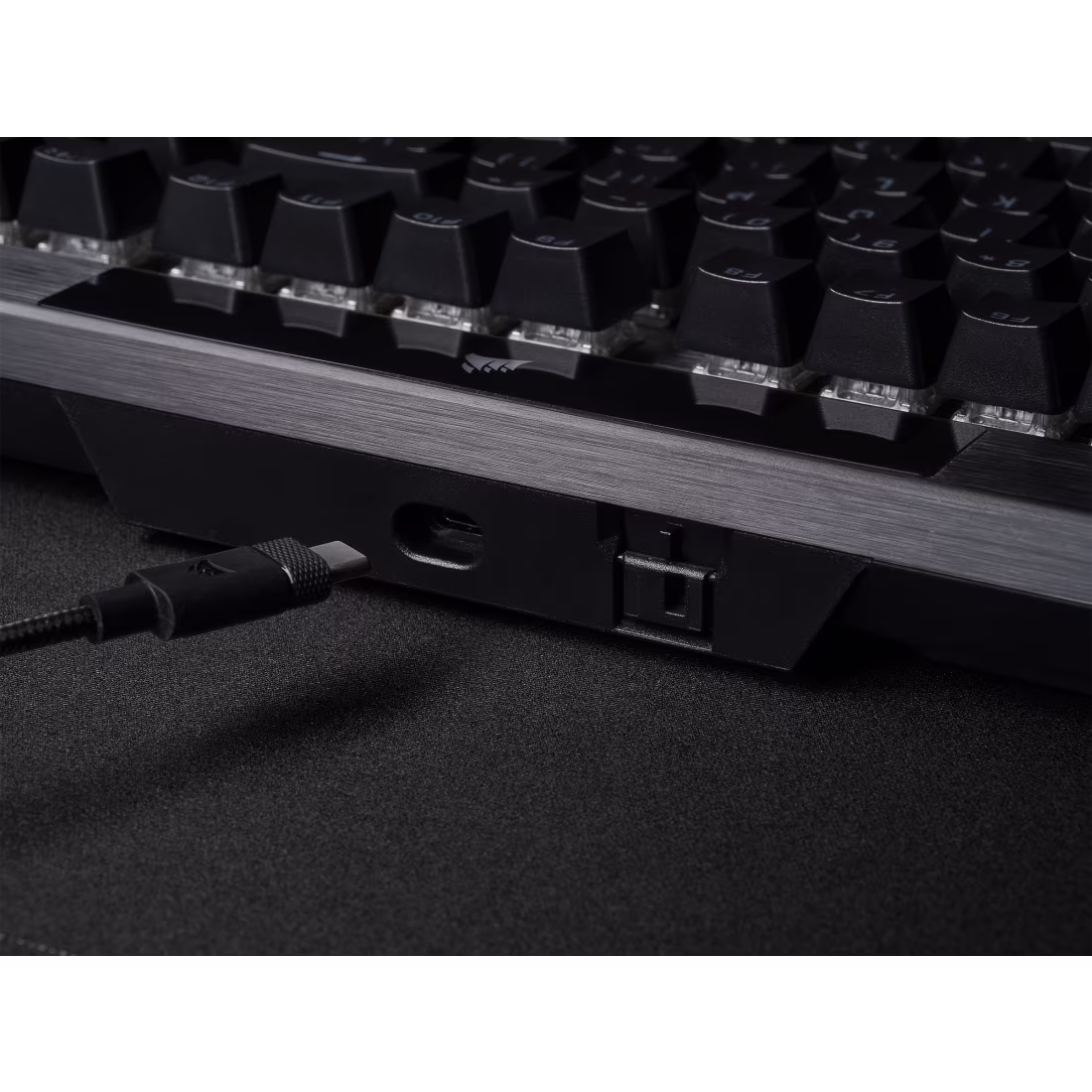 K70 RGB PRO Mechanical Gaming Keyboard with PBT DOUBLE SHOT PRO Keycaps - View image 18